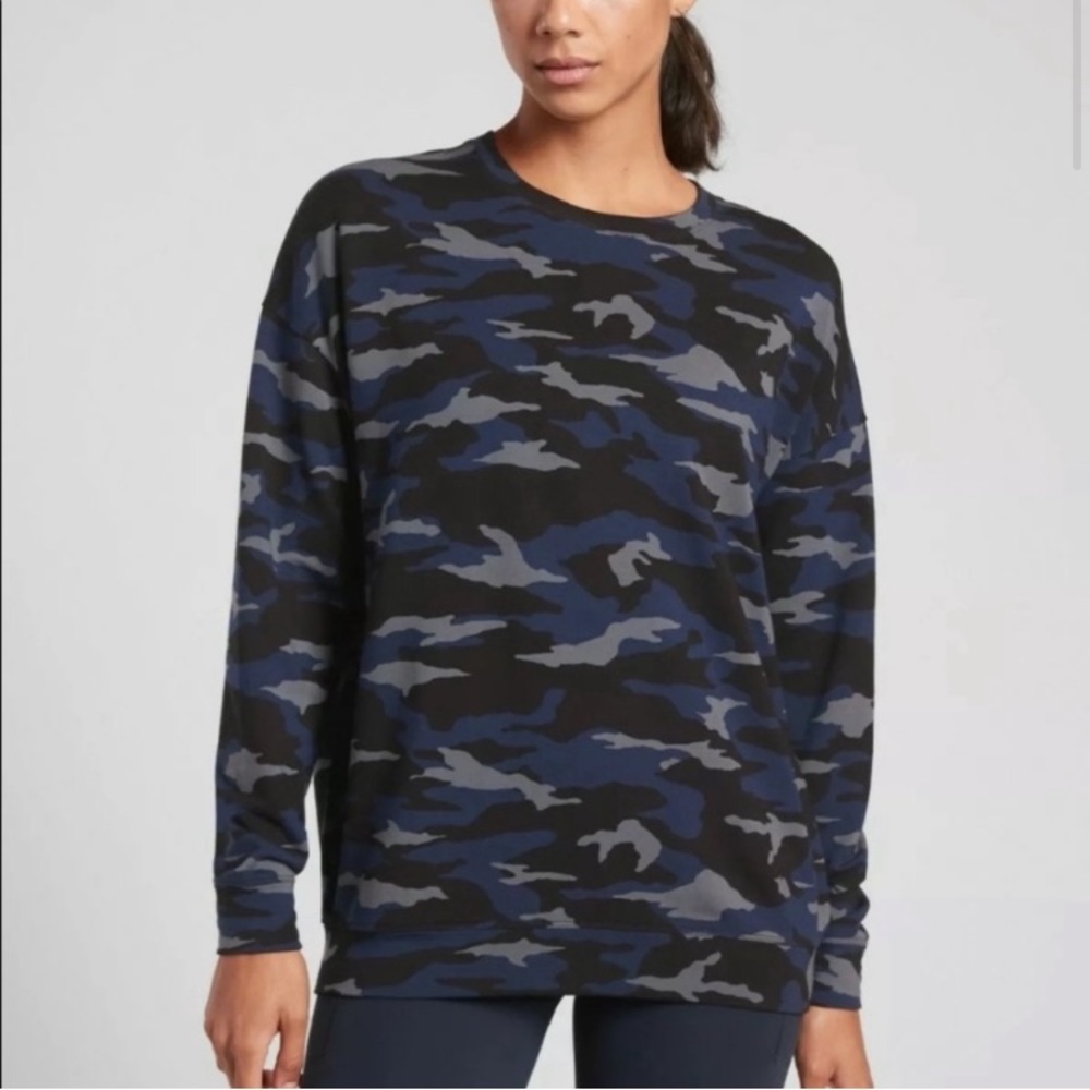 Athleta Balanced Printed Pullover Small Blue/Blac… - image 1